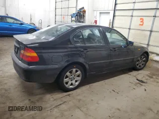 2005 BMW 3 Series 325xi with VIN WBAEU33455PR19451, listed as a Copart auction lot 85148034 with 194,017 mi miles and Salvage Title. Bid and sale history available at carsss.com. Image 3.