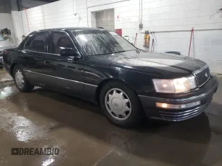 1994 Lexus LS z VIN JT8UF11E4R0204571, wystawiony jako Copart lot #83453284 z przebiegiem 146 193 mil mil oraz Szkody całkowita. Historia ofert i sprzedaży dostępna na DreamBid. Obrazek 4.