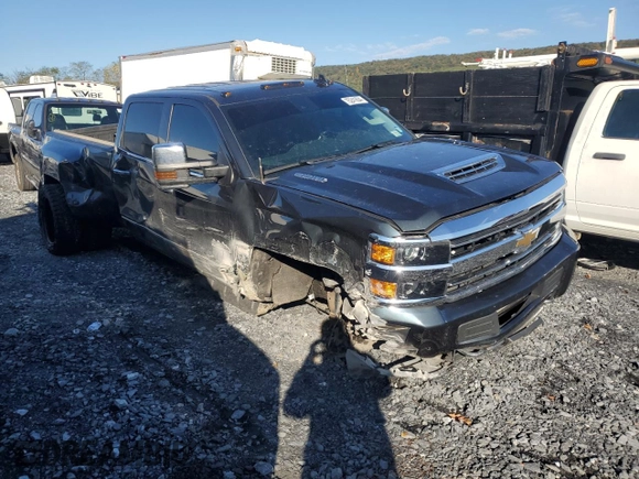 2019 Chevrolet Silverado 3500HD High Country with VIN 1GC4KYEY6KF228402, listed as a Copart auction lot 75241634 with 54,159 mi miles and Salvage Title. Bid and sale history available at carsss.com. Image 4.