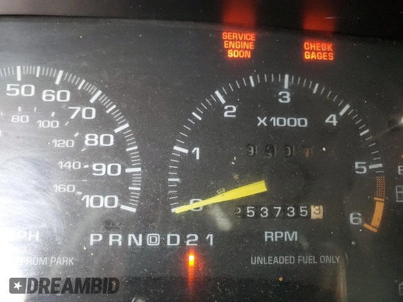 1996 GMC Jimmy SL z VIN 1GKDT13WXT2502347, wystawiony jako Copart lot #74502444 z przebiegiem 253 735 mil mil oraz Szkoda całkowita • Salvage title. Historia ofert i sprzedaży dostępna na DreamBid. Obrazek 9.