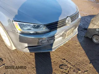 2012 Volkswagen Jetta Sedan SE w/Convenience PZEV with VIN 3VWDP7AJ9CM401574, listed as a IAAI auction lot 41488491 with 120,498 mi miles. Bid and sale history available at carsss.com. Image 6.