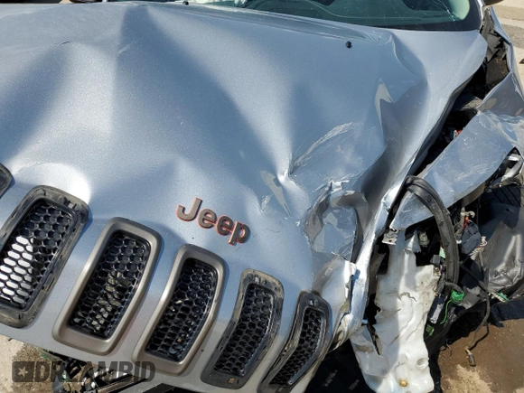 2016 Jeep Cherokee Latitude with VIN 1C4PJLCBXGW290992, listed as a Copart auction lot 62168135 with 139,160 mi miles and Non repairable. Bid and sale history available at DreamBid. Image 12.
