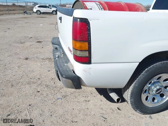 2007 GMC Sierra 1500 Classic SLE1 with VIN 1GTEC19V07Z101398, listed as a IAAI auction lot 41405769 with NaN miles. Bid and sale history available at carsss.com. Image 12.