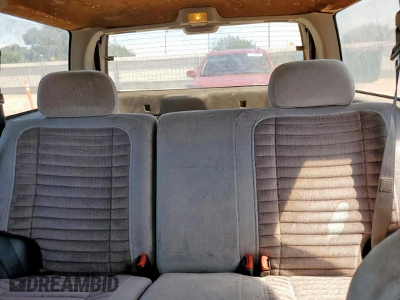1995 Jeep Grand Cherokee Laredo z VIN 1J4FX58S9SC534442, wystawiony jako Copart lot #61233725 z przebiegiem 363 688 mil mil oraz Szkoda całkowita • Salvage title. Historia ofert i sprzedaży dostępna na DreamBid. Obrazek 10.