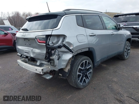 2018 Jeep Compass Limited with VIN 3C4NJDCB4JT400252, listed as a IAAI auction lot 41838268 with 31,407 mi miles. Bid and sale history available at carsss.com. Image 4.