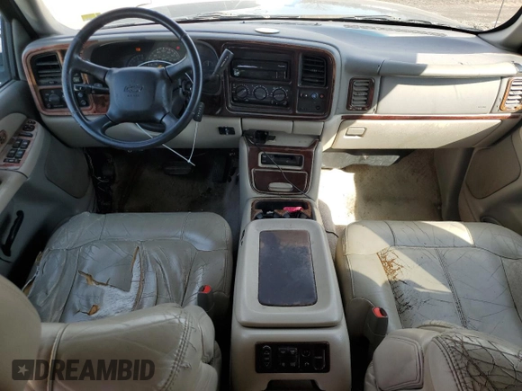 2001 Chevrolet Suburban LT z VIN 3GNFK16T51G104094, wystawiony jako Copart lot #47495315 z przebiegiem 240 554 mil mil oraz Czysty tytuł • Clean title. Historia ofert i sprzedaży dostępna na DreamBid. Obrazek 8.