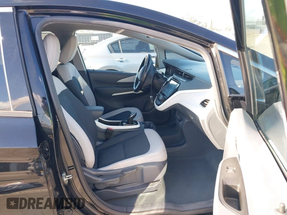 2020 Chevrolet Bolt EV LT with VIN 1G1FY6S00L4114850, listed as a IAAI auction lot 42818965 with 82,114 mi miles and . Bid and sale history available at DreamBid. Image 5.