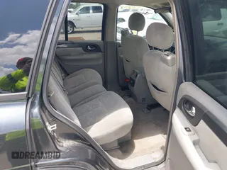 2005 GMC Envoy SLE with VIN 1GKDS13SX52373187, listed as a IAAI auction lot 42434190 with 112,965 mi miles and . Bid and sale history available at DreamBid. Image 8.