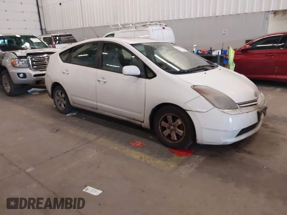 2004 Toyota Prius with VIN JTDKB20U540007016, listed as a IAAI auction lot 41762070 with 190,786 mi miles. Bid and sale history available at carsss.com. Image 1.