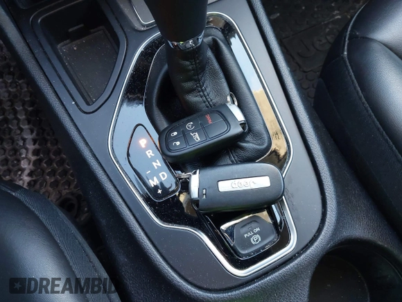 2019 Jeep Cherokee Latitude Plus with VIN 1C4PJLLN3KD286488, listed as a IAAI auction lot 41442153 with 100,386 mi miles and . Bid and sale history available at DreamBid. Image 11.