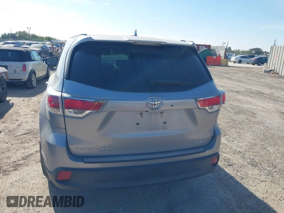 2016 Toyota Highlander XLE z VIN 5TDJKRFH1GS285752, wystawiony jako IAAI lot #40977219 z przebiegiem 139 773 mil mil oraz . Historia ofert i sprzedaży dostępna na DreamBid. Obrazek 16.