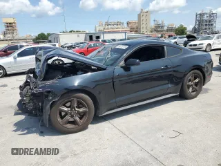 2017 Ford Mustang V6 z VIN 1FA6P8AM5H5235195, wystawiony jako Copart lot #59473115 z przebiegiem Nie podano mil oraz Szkoda całkowita • Salvage title. Historia ofert i sprzedaży dostępna na DreamBid. Obrazek 1.