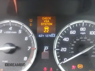 2017 Acura TLX z VIN 19UUB1F35HA010632, wystawiony jako IAAI lot #42433172 z przebiegiem 127 864 mil mil oraz . Historia ofert i sprzedaży dostępna na DreamBid. Obrazek 7.