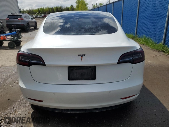 2019 Tesla Model 3 Mid Range z VIN 5YJ3E1EA0KF428001, wystawiony jako Copart lot #58480685 z przebiegiem 182 144 mil mil oraz Szkoda całkowita • Salvage title. Historia ofert i sprzedaży dostępna na DreamBid. Obrazek 6.