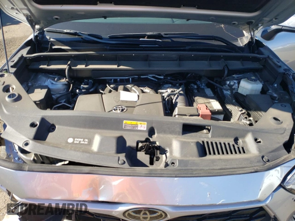 2022 Toyota Highlander XLE with VIN 5TDGZRBH6NS222767, listed as a Copart auction lot 81367674 with 27,948 mi miles and Salvage title. Bid and sale history available at DreamBid. Image 13.
