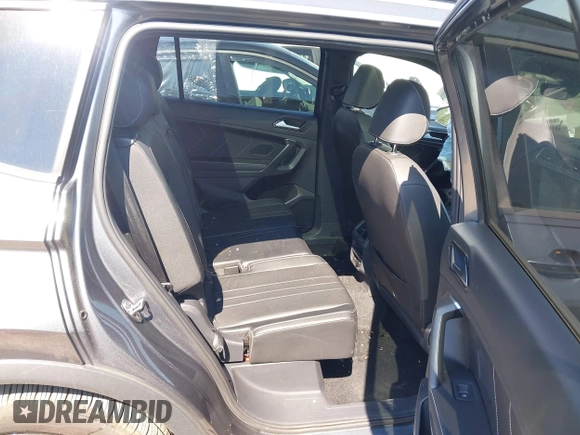 2024 Volkswagen Tiguan SE R-Line Black с VIN 3VVCB7AX2RM010794, выставлен на аукционе IAAI как лот 41894596 с пробегом 25 136 миль миль и . История ставок и продаж доступна на DreamBid. Изображение 8.