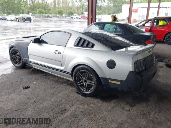 2005 Ford Mustang Deluxe with VIN 1ZVFT80N955114839, listed as a IAAI auction lot 42689801 with 149,556 mi miles and . Bid and sale history available at DreamBid. Image 3.