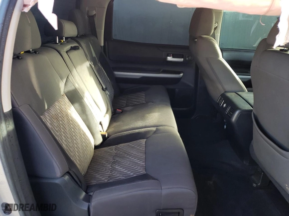 2018 Toyota Tundra 4WD SR5 with VIN 5TFDW5F1XJX742413, listed as a Copart auction lot 85025814 with 292,192 mi miles and Salvage Title. Bid and sale history available at carsss.com. Image 10.