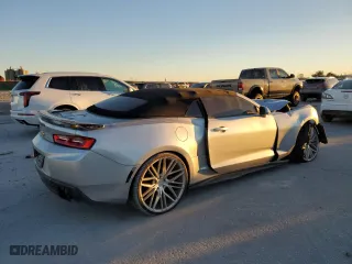 2017 Chevrolet Camaro 1SS with VIN 1G1FF3D77H0166005, listed as a Copart auction lot 83653304 with 0 mi miles and Salvage Title. Bid and sale history available at carsss.com. Image 3.