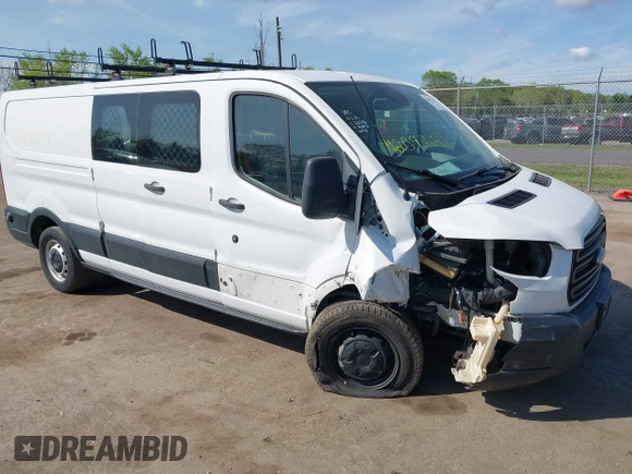 2019 Ford Transit z VIN 1FTYR2ZM1KKA68132, wystawiony jako IAAI lot #42094241 z przebiegiem 154 243 mil mil oraz . Historia ofert i sprzedaży dostępna na DreamBid. Obrazek 1.