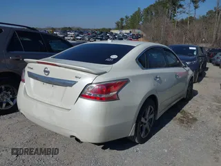 2015 Nissan Altima SL with VIN 1N4AL3APXFC494292, listed as a IAAI auction lot 41488017 with 195,475 mi miles and . Bid and sale history available at DreamBid. Image 4.