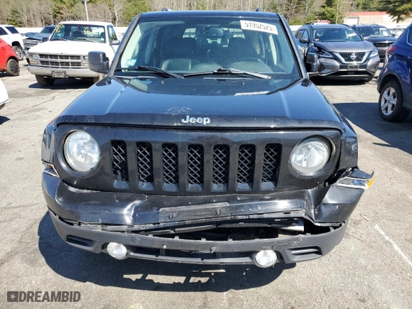 2016 Jeep Patriot Latitude with VIN 1C4NJRFB7GD725775, listed as a Copart auction lot 51952525 with 197,121 mi miles and Salvage Title. Bid and sale history available at carsss.com. Image 5.
