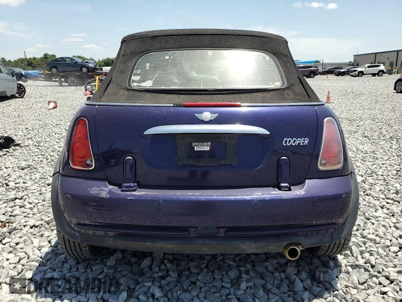 2005 MINI Convertible z VIN WMWRF33435TF61157, wystawiony jako Copart lot #54304905 z przebiegiem Nie podano mil oraz Szkoda całkowita • Salvage title. Historia ofert i sprzedaży dostępna na DreamBid. Obrazek 6.