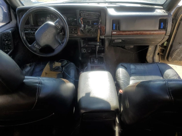 1997 Jeep Grand Cherokee Laredo with VIN 1J4GZ58S1VC528525, listed as a Copart auction lot 46170225 with 0 mi miles and Salvage Title. Bid and sale history available at carsss.com. Image 8.