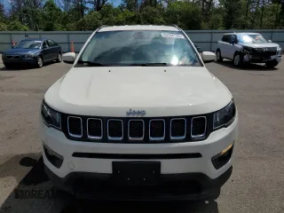 2020 Jeep Compass Latitude z VIN 3C4NJDBB5LT173917, wystawiony jako Copart lot #65556555 z przebiegiem 38 539 mil mil oraz Szkoda całkowita • Salvage title. Historia ofert i sprzedaży dostępna na DreamBid. Obrazek 5.