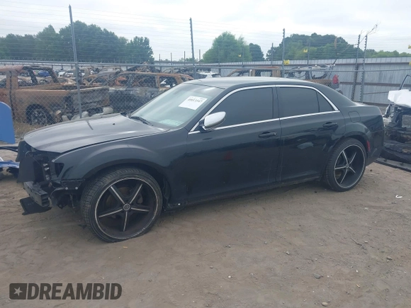 2018 Chrysler 300 Touring with VIN 2C3CCAAG9JH292089, listed as a IAAI auction lot 40013347 with 88,556 mi miles. Bid and sale history available at carsss.com. Image 21.