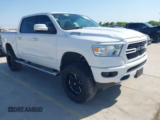 2019 Ram 1500 Big Horn z VIN 1C6RREFT3KN717033, wystawiony jako IAAI lot #41956116 z przebiegiem 37 029 mil mil oraz . Historia ofert i sprzedaży dostępna na DreamBid. Obrazek 1.