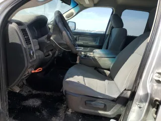 2015 Ram 1500 Tradesman z VIN 1C6RR6FM9FS535343, wystawiony jako Copart lot #48005015 z przebiegiem 362 254 mil mil oraz Szkoda całkowita • Salvage title. Historia ofert i sprzedaży dostępna na DreamBid. Obrazek 7.