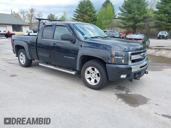 2010 Chevrolet Silverado 1500 LT with VIN 1GCSKSE39AZ110317, listed as a IAAI auction lot 42221533 with 296,468 mi miles and . Bid and sale history available at DreamBid. Image 1.