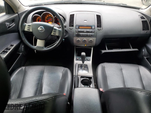 2005 Nissan Altima SE z VIN 1N4BL11EX5N929239, wystawiony jako Copart lot #60907535 z przebiegiem 153 161 mil mil oraz Szkoda całkowita • Salvage title. Historia ofert i sprzedaży dostępna na DreamBid. Obrazek 8.