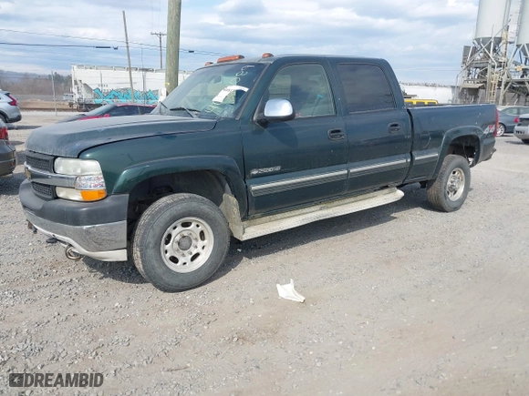 2002 Chevrolet Silverado 2500HD LS with VIN 1GCHK23UX2F195466, listed as a IAAI auction lot 41671952 with 238,184 mi miles. Bid and sale history available at carsss.com. Image 20.