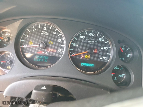 2008 Chevrolet Avalanche LS with VIN 3GNFK12378G165768, listed as a Copart auction lot 77754264 with 212,898 mi miles and Salvage Title. Bid and sale history available at carsss.com. Image 9.