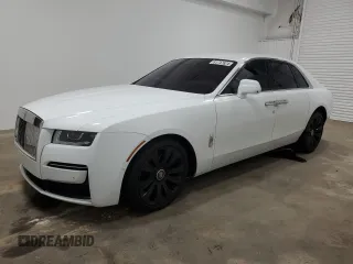 2021 Rolls-Royce Ghost z VIN SCATV0C09MU204490, wystawiony jako Copart lot #81747624 z przebiegiem Nie podano mil oraz Szkody całkowita. Historia ofert i sprzedaży dostępna na DreamBid. Obrazek 1.