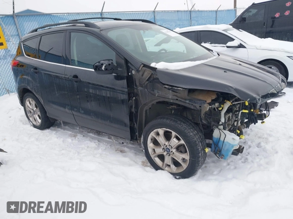 2016 Ford Escape SE z VIN 1FMCU9G92GUA33686, wystawiony jako IAAI lot #41490107 z przebiegiem 99 938 mil mil oraz . Historia ofert i sprzedaży dostępna na DreamBid. Obrazek 1.