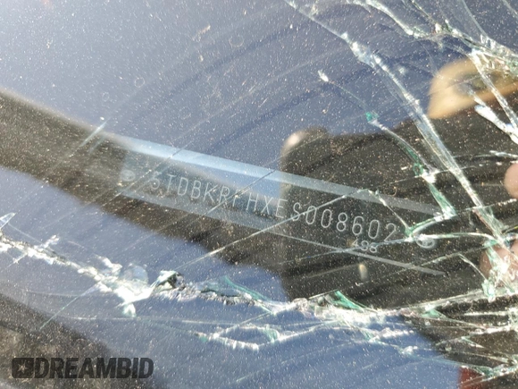 2014 Toyota Highlander LE z VIN 5TDBKRFHXES008602, wystawiony jako Copart lot #58779455 z przebiegiem 182 203 mil mil oraz Szkoda całkowita • Salvage title. Historia ofert i sprzedaży dostępna na DreamBid. Obrazek 14.