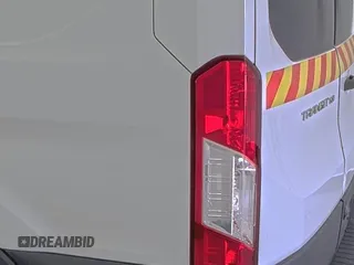 2017 Ford Transit с VIN 1FTYE1YM8HKA28386, выставлен на аукционе IAAI как лот 42774164 с пробегом 224 557 миль миль и . История ставок и продаж доступна на DreamBid. Изображение 9.
