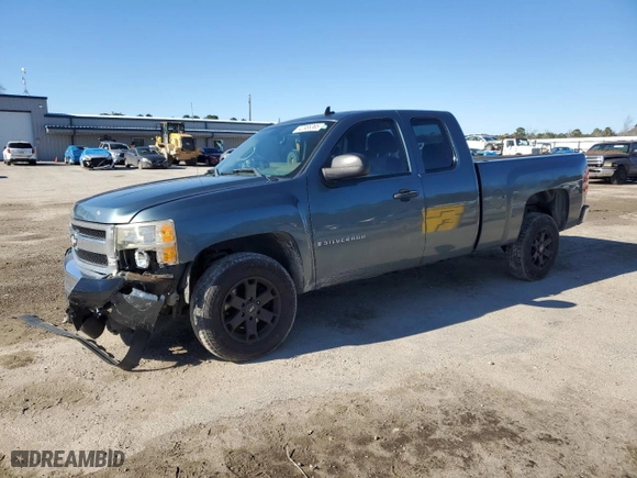 2007 Chevrolet Silverado 1500 Classic Work Truck with VIN 1GCEC19X57Z600408, listed as a Copart auction lot 42385365 with 321,436 mi miles and Salvage Title. Bid and sale history available at carsss.com. Image 1.