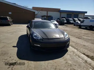 2012 Porsche Panamera S z VIN WP0AB2A70CL060210, wystawiony jako Copart lot #75267644 z przebiegiem 99 227 mil mil oraz Szkoda całkowita • Salvage title. Historia ofert i sprzedaży dostępna na DreamBid. Obrazek 10.