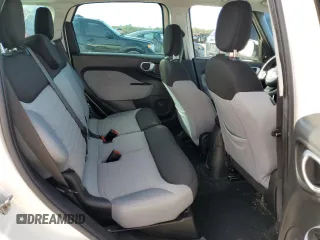 2014 FIAT 500L Easy with VIN ZFBCFABH1EZ027282, listed as a Copart auction lot 42108335 with 117,649 mi miles and Clean Title. Bid and sale history available at DreamBid. Image 10.