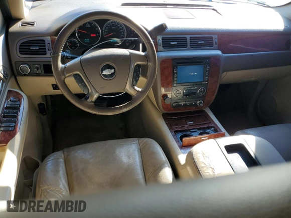 2009 Chevrolet Suburban LTZ with VIN 1GNFC36049R289037, listed as a Copart auction lot 79561634 with 181,419 mi miles and Clean title. Bid and sale history available at DreamBid. Image 8.