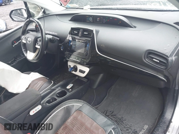 2017 Toyota Prius Two with VIN JTDKBRFU9H3047622, listed as a IAAI auction lot 42690230 with 152,030 mi miles and . Bid and sale history available at DreamBid. Image 5.