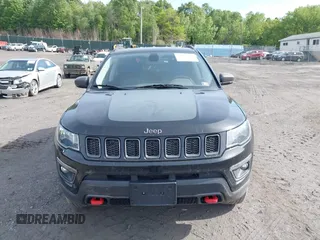 2020 Jeep Compass Trailhawk z VIN 3C4NJDDB7LT195317, wystawiony jako IAAI lot #42325122 z przebiegiem 97 858 mil mil oraz . Historia ofert i sprzedaży dostępna na DreamBid. Obrazek 12.