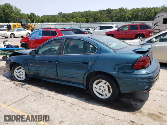 2002 Pontiac Grand Am SE with VIN 1G2NE52F52C210198, listed as a Copart auction lot 62926284 with 141,419 mi miles and Salvage Title. Bid and sale history available at carsss.com. Image 2.