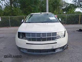 2008 Lincoln MKX with VIN 2LMDU68C98BJ40078, listed as a IAAI auction lot 41910778 with 213,209 mi miles. Bid and sale history available at carsss.com. Image 12.