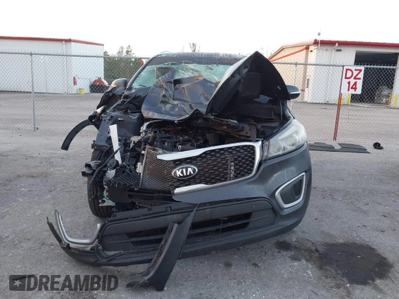 2018 Kia Sorento LX with VIN 5XYPG4A38JG400913, listed as a IAAI auction lot 41552120 with 94,637 mi miles. Bid and sale history available at carsss.com. Image 13.