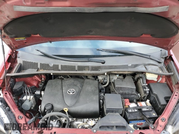 2018 Toyota Sienna XLE Auto Access Seat with VIN 5TDYZ3DC8JS932914, listed as a Copart auction lot 47891655 with 112,009 mi miles and Salvage Title. Bid and sale history available at carsss.com. Image 12.